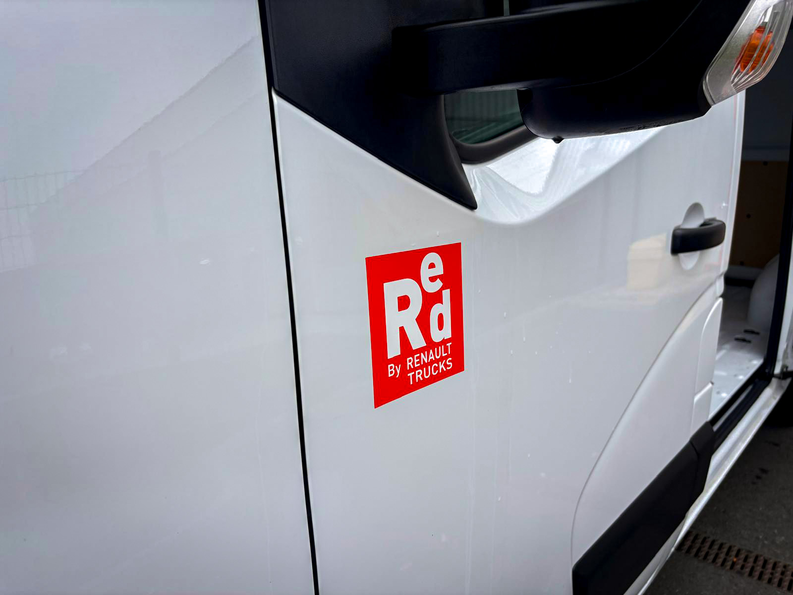 WhatsApp Image 2025-10-15 at 10.59.54_48c447a3