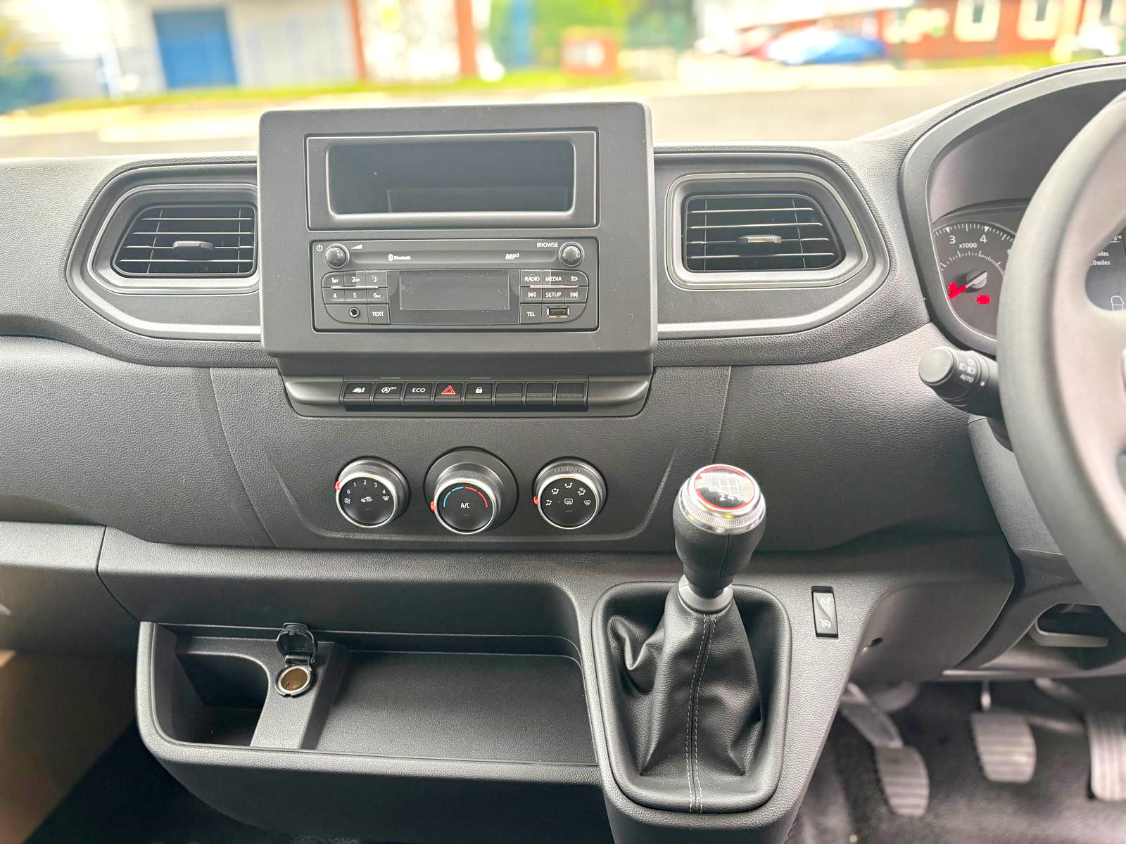 WhatsApp Image 2025-10-15 at 10.59.54_9ccc174d