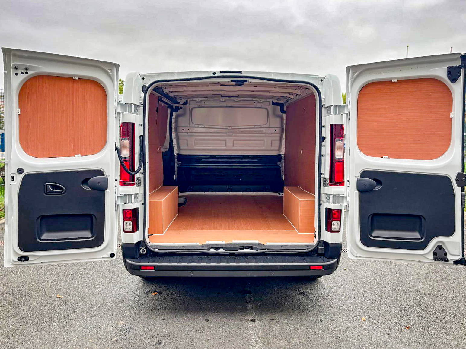 WhatsApp Image 2025-10-15 at 13.12.00_fdbc51e4