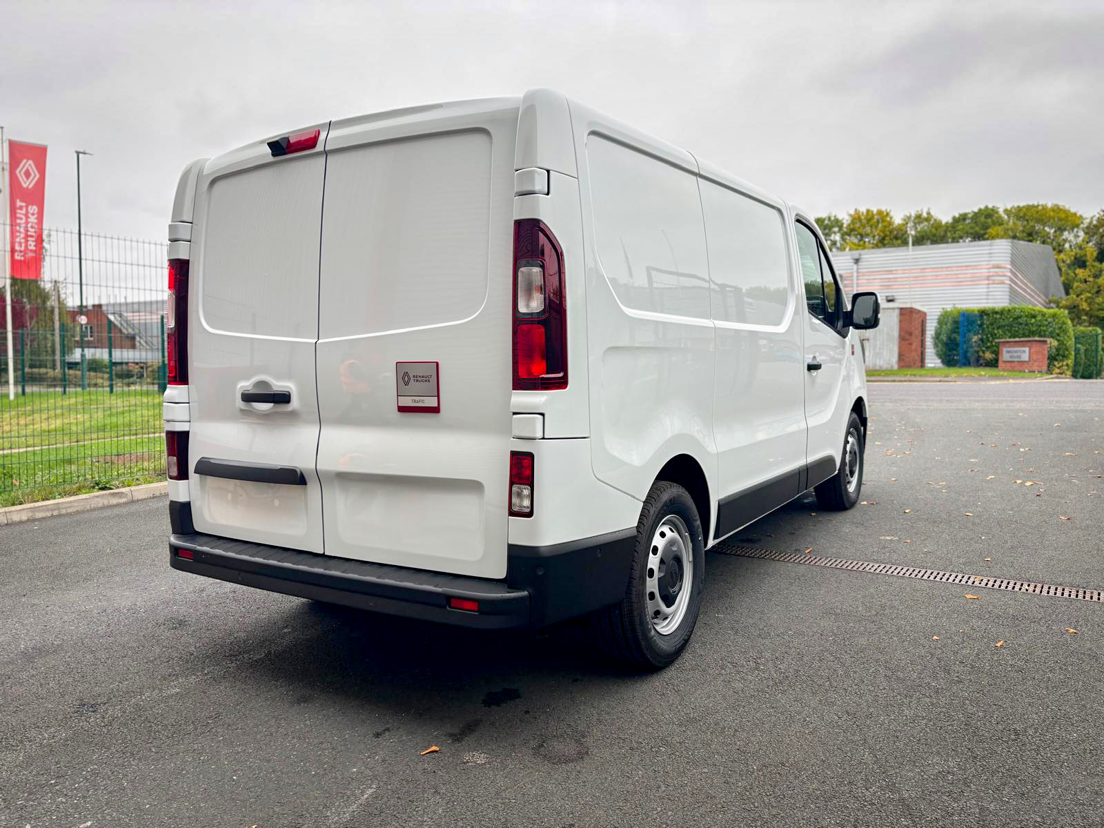 WhatsApp Image 2025-10-15 at 13.34.39_d027ec25