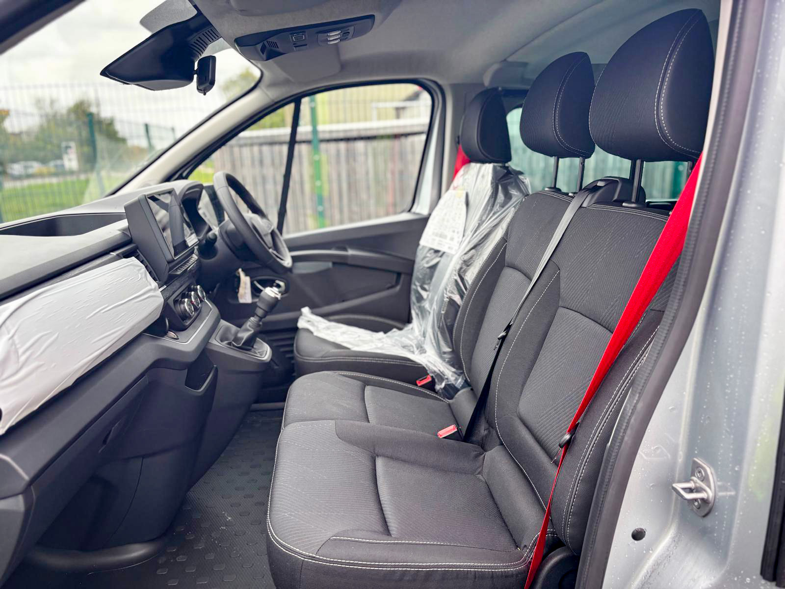 WhatsApp Image 2025-10-15 at 13.36.00_24bcac90