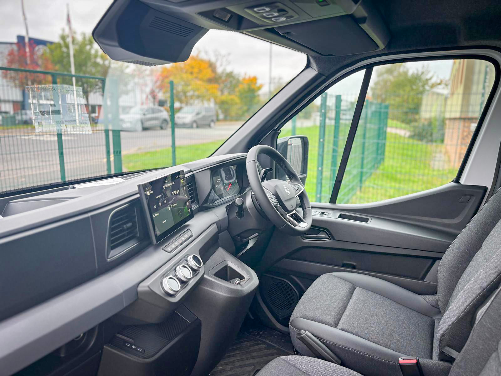 WhatsApp Image 2025-10-15 at 13.36.54_6d7296c0