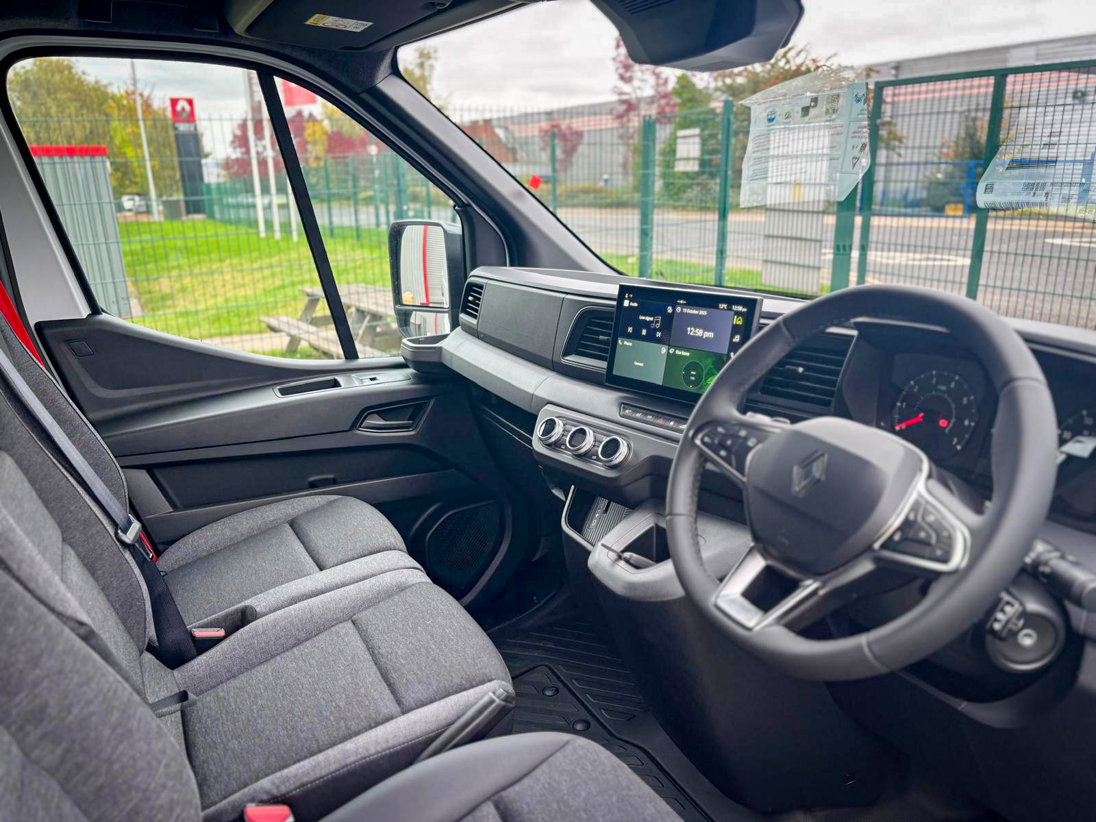 WhatsApp Image 2025-10-15 at 13.36.54_b722809a