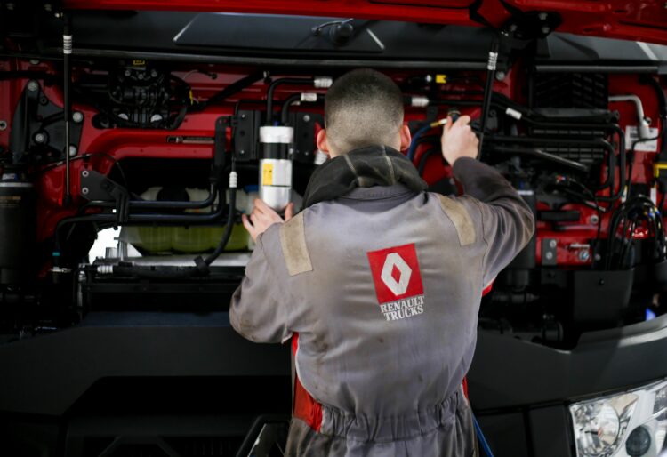 2020_0128_144343-1-750×0-c-default