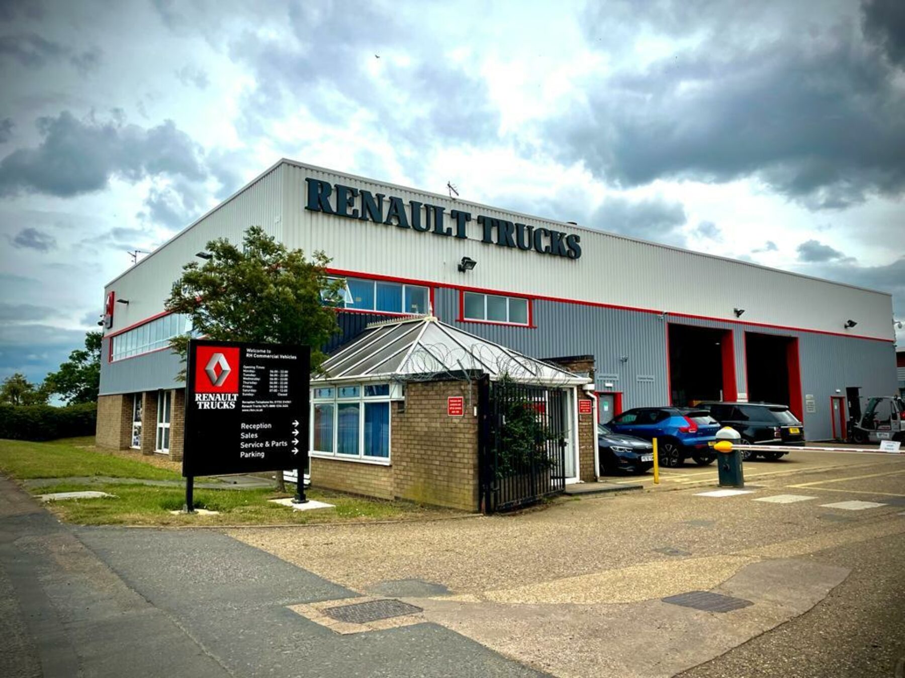 WhatsApp-Image-2022-10-12-at-3.32.18-PM-1-1800×0-c-default