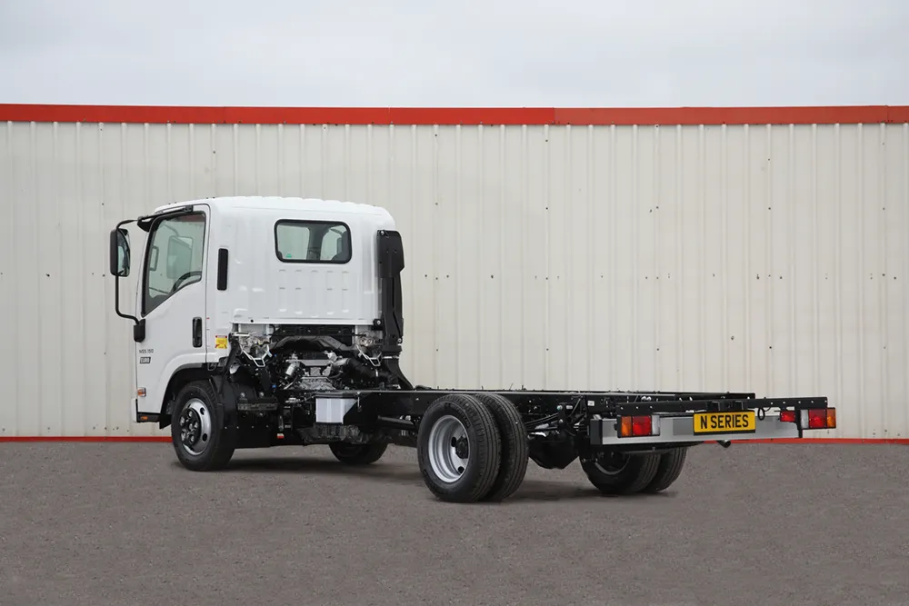 1_N55.150-N-chassis-cab-rear-view
