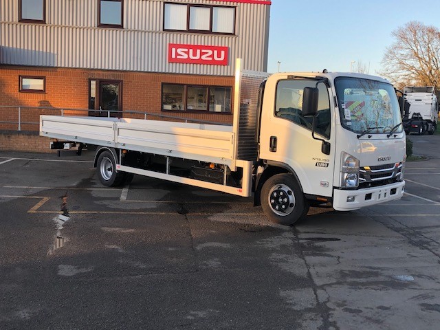 7.5-Tonne-Dropside-1