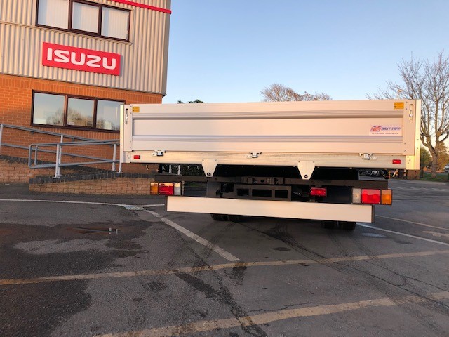 7.5-tonne-dropside-4-4-1