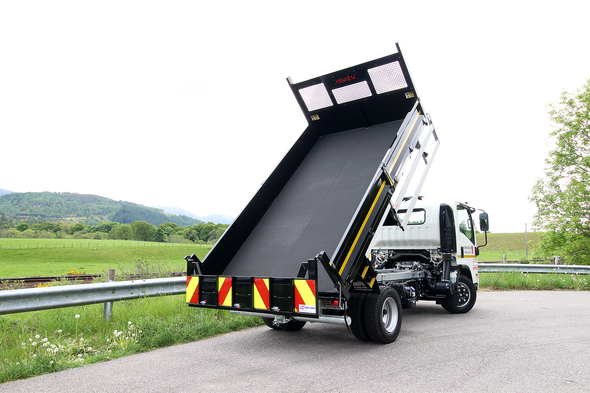 7_5 tonne – N75 Tipper – Rear 3Q