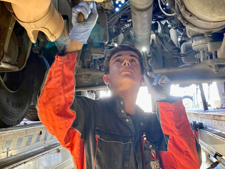 Untitled-1-750×0-c-default