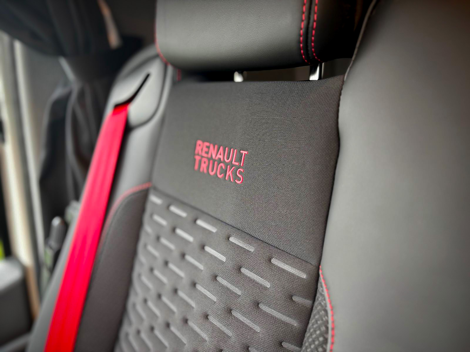 20260310_143427000_iOS 4