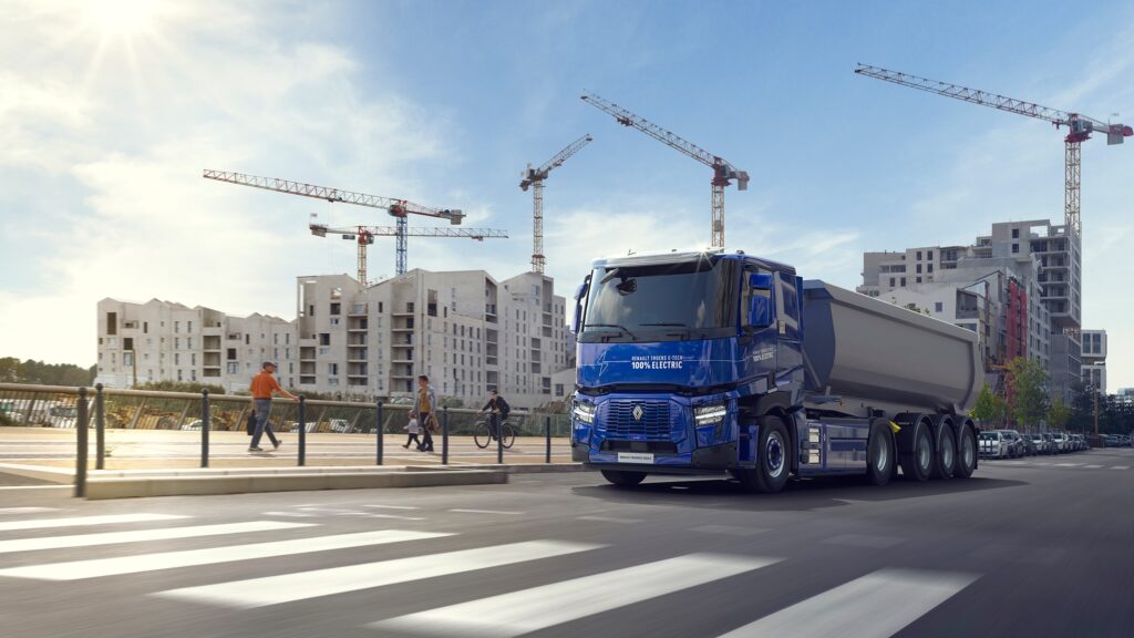 Renault Trucks unveils the design of its electric T and C models